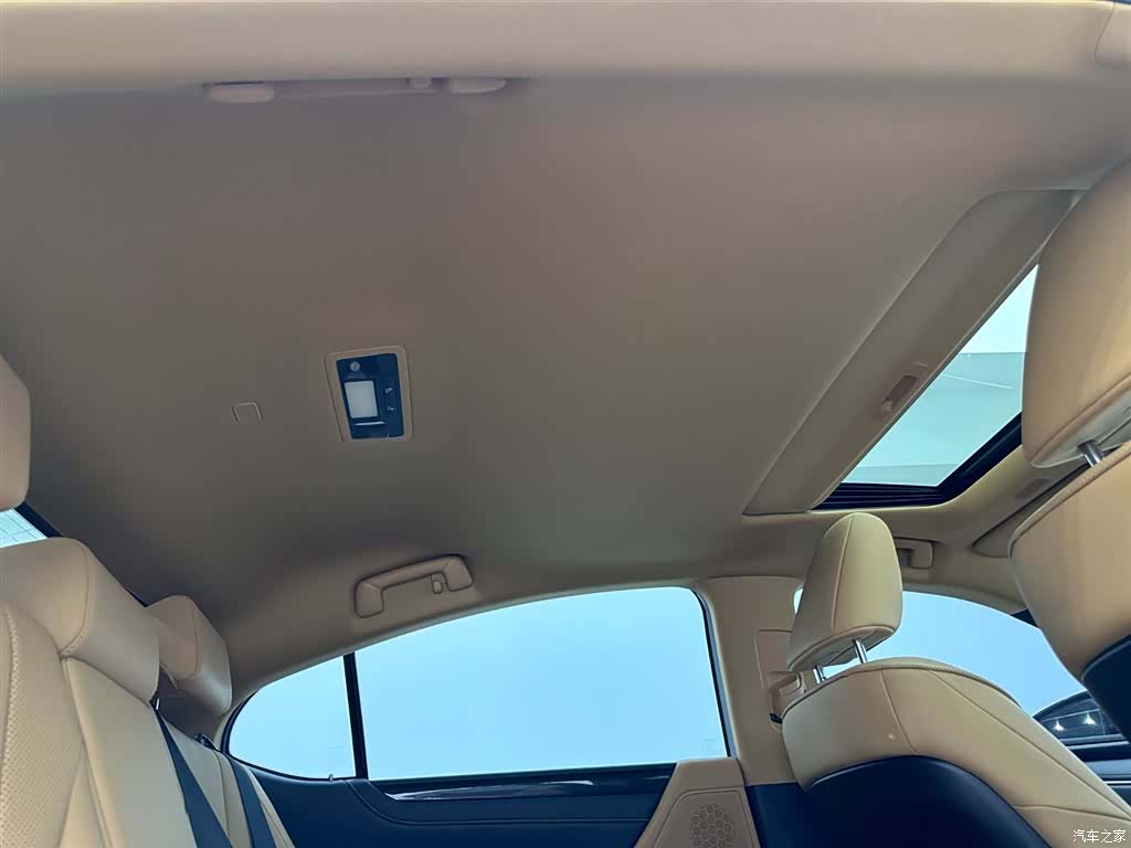 Lexus ES, 2023 24