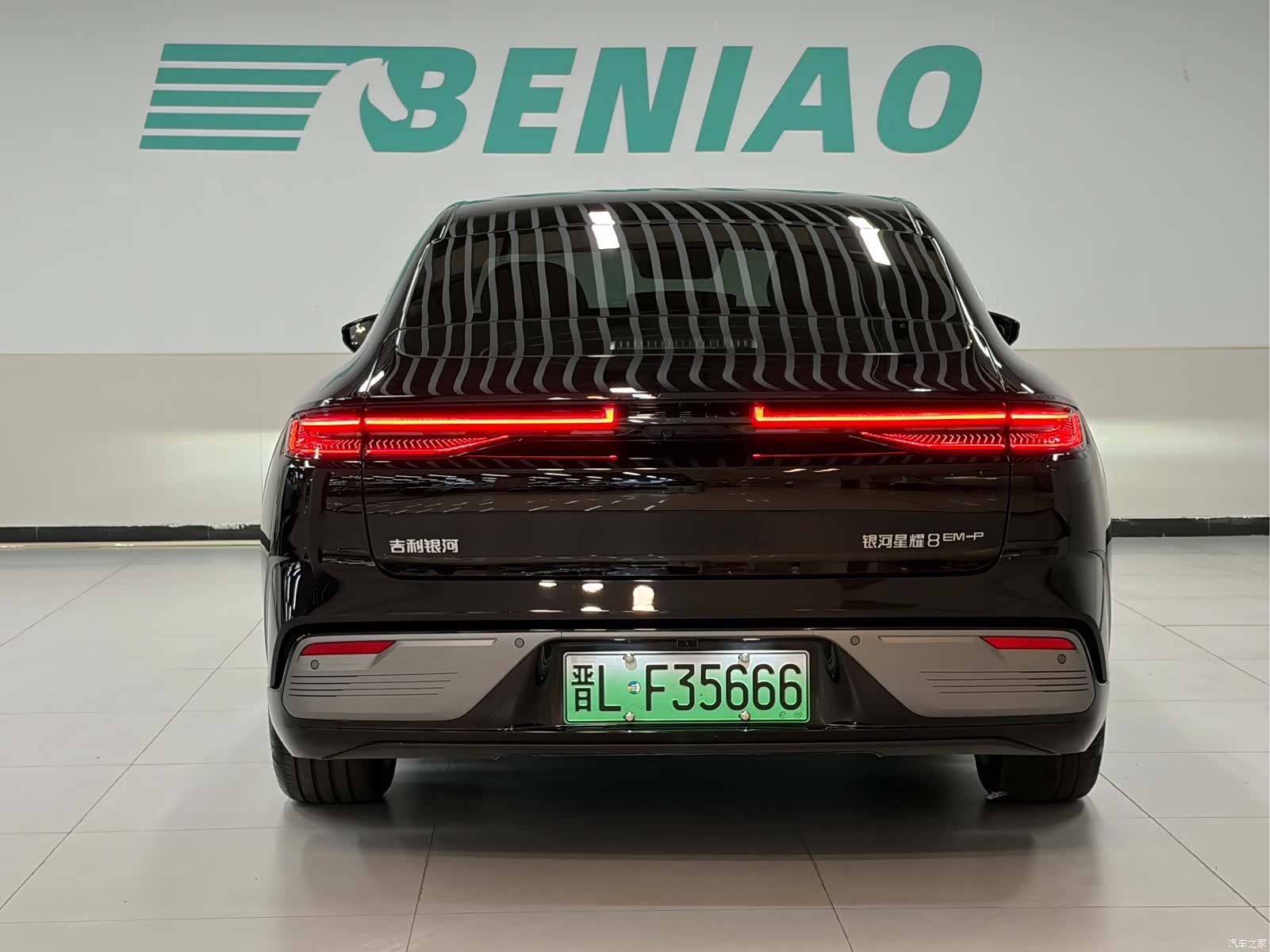 Geely 8, 2026 все фото