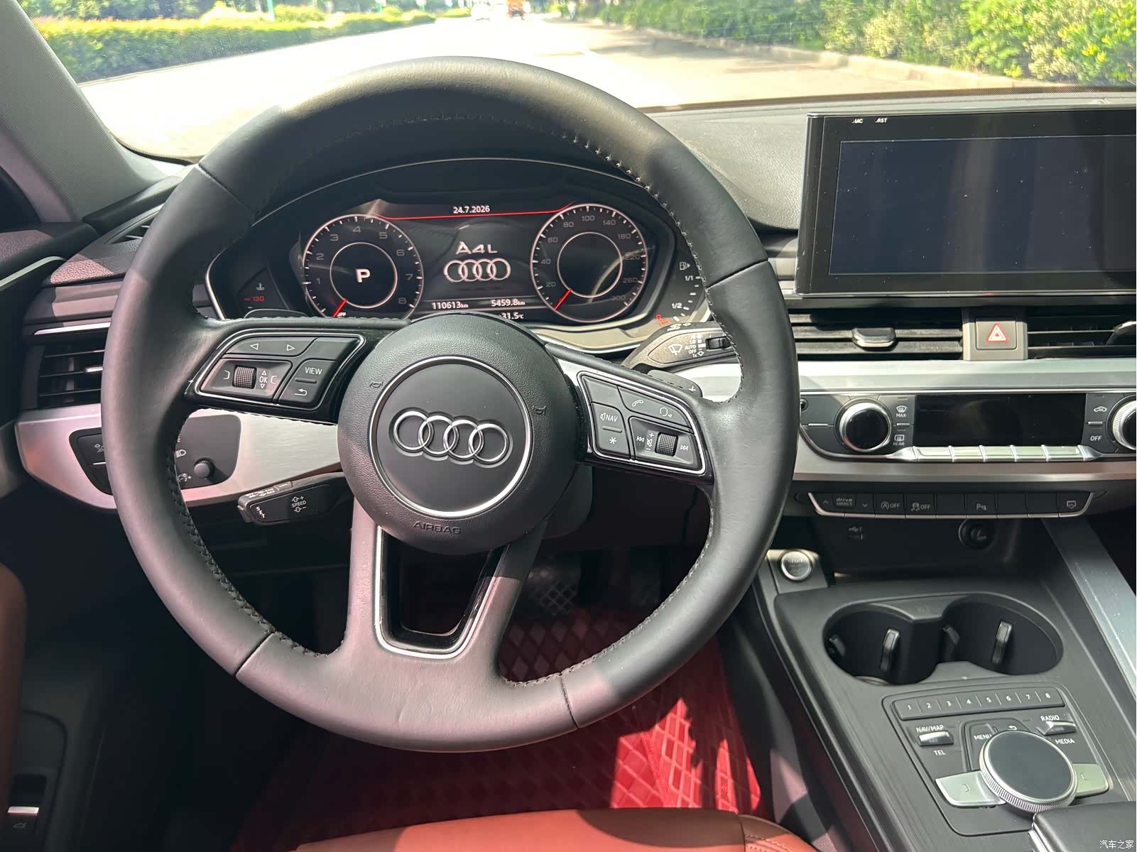 Audi A4L, 2018 13