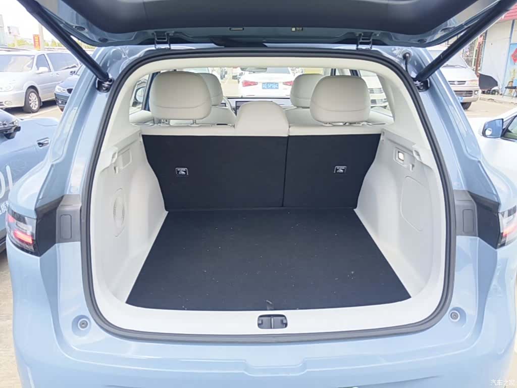 Leapmotor B10, 2025 19