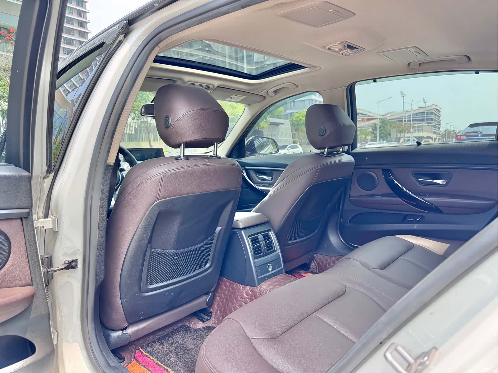 BMW 3 Series, 2018 7