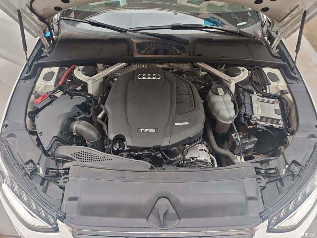 Audi A4L, 2020 11