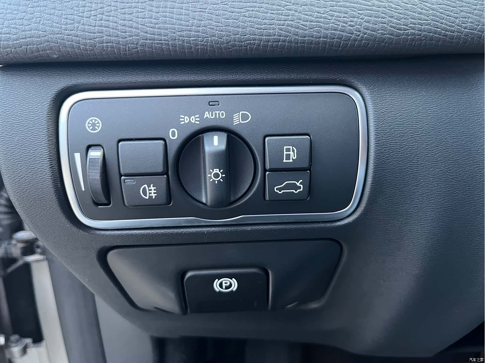 Volvo XC60, 2015 11