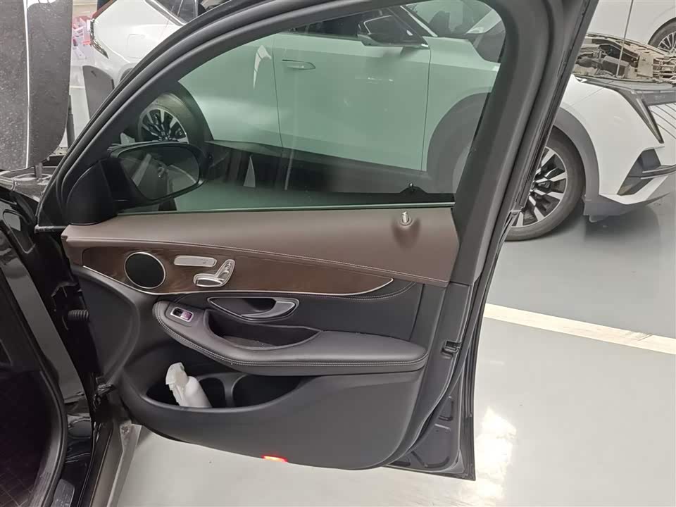 Mercedes-Benz GLC Mercedes-Benz GLC