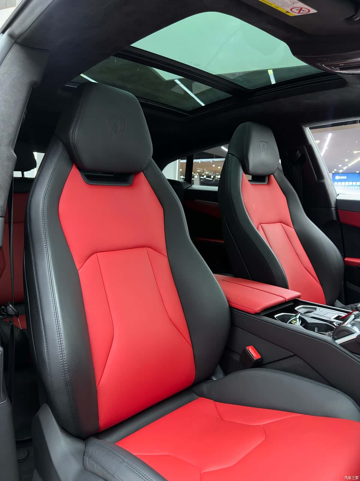 Lamborghini Urus, 2019 14