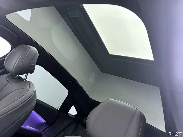Xpeng P7, 2025 14