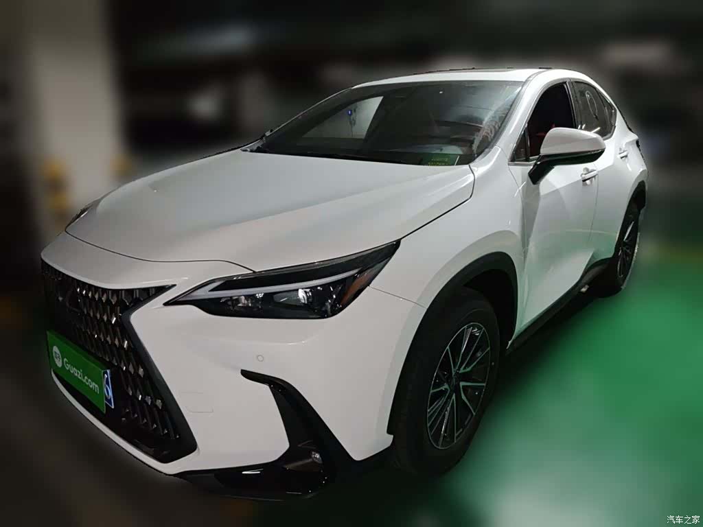 Lexus NX, 2026 1