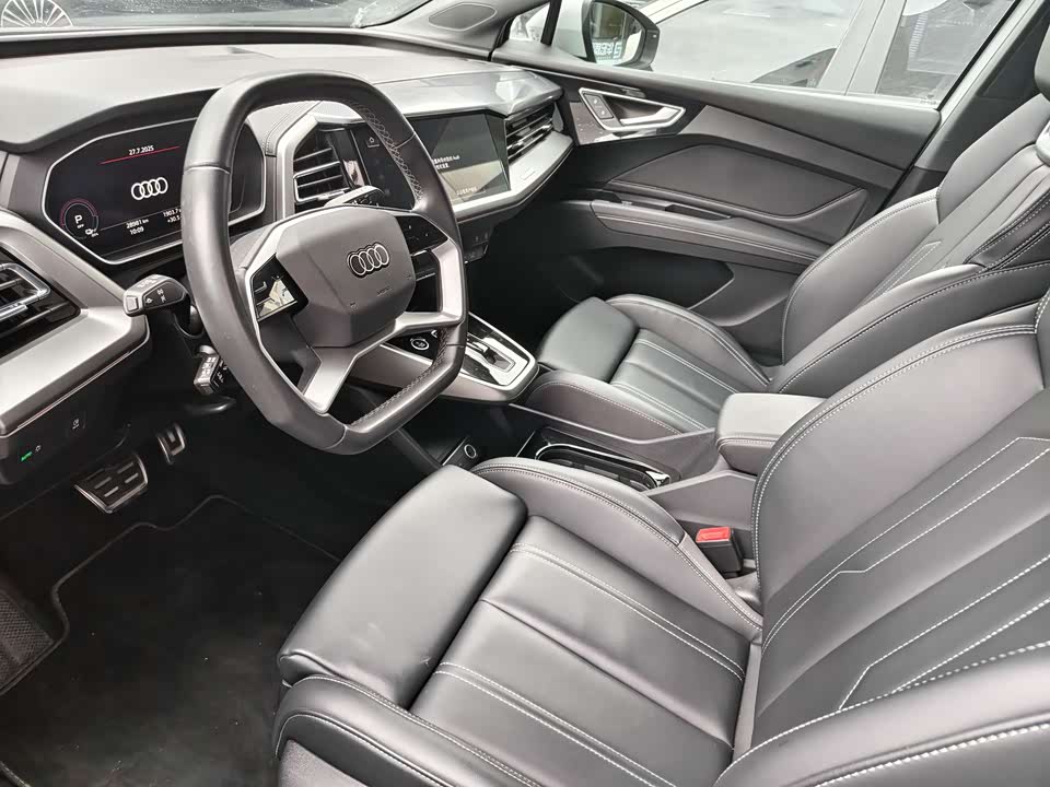 Audi Q4