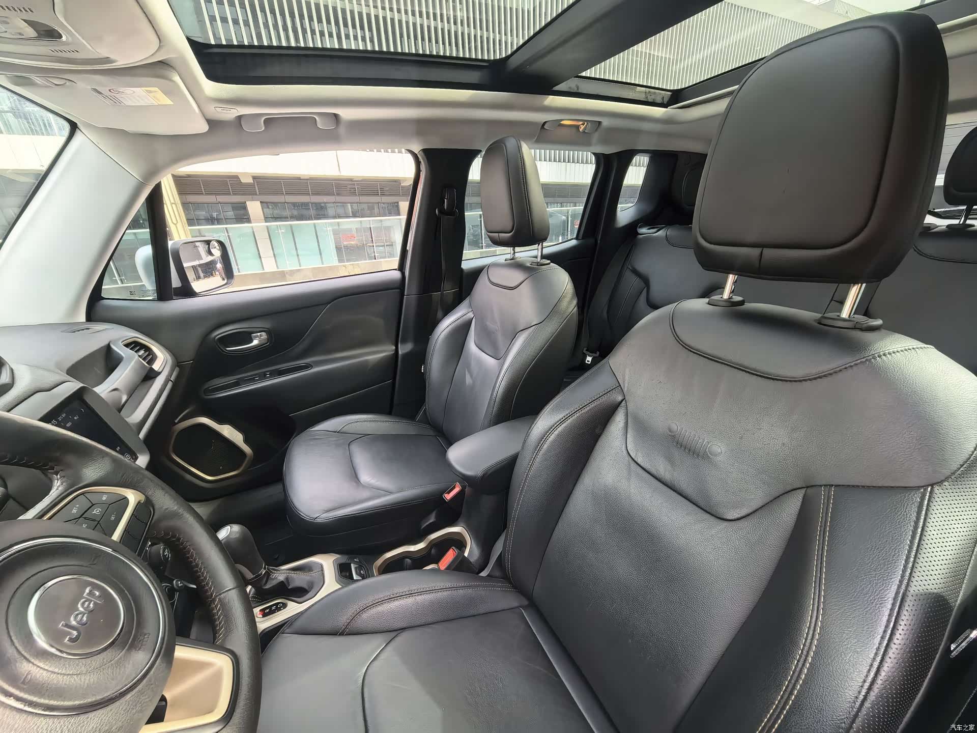 Jeep Renegade, 2019 7