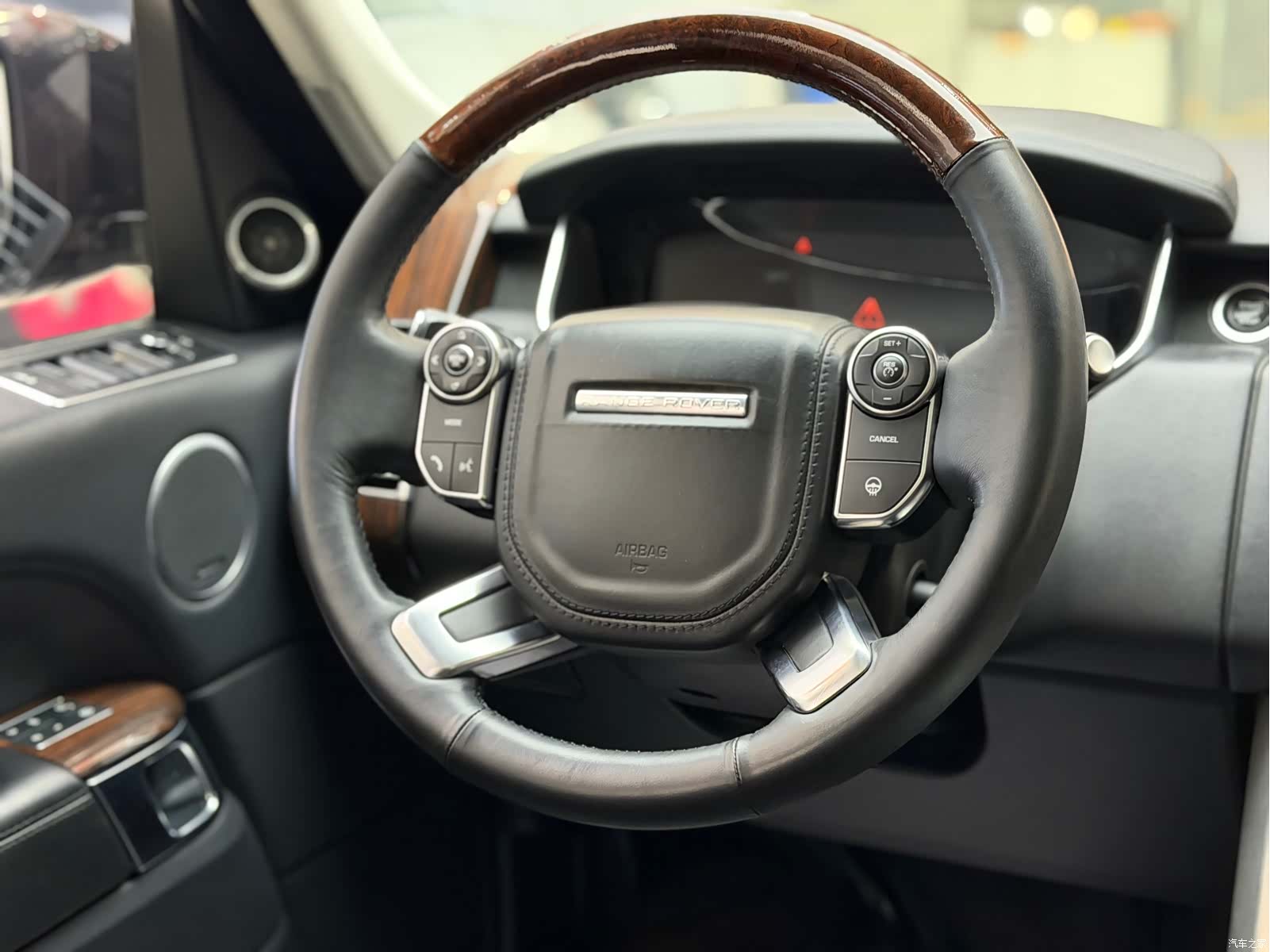 Land Rover Range Rover, 2016 11