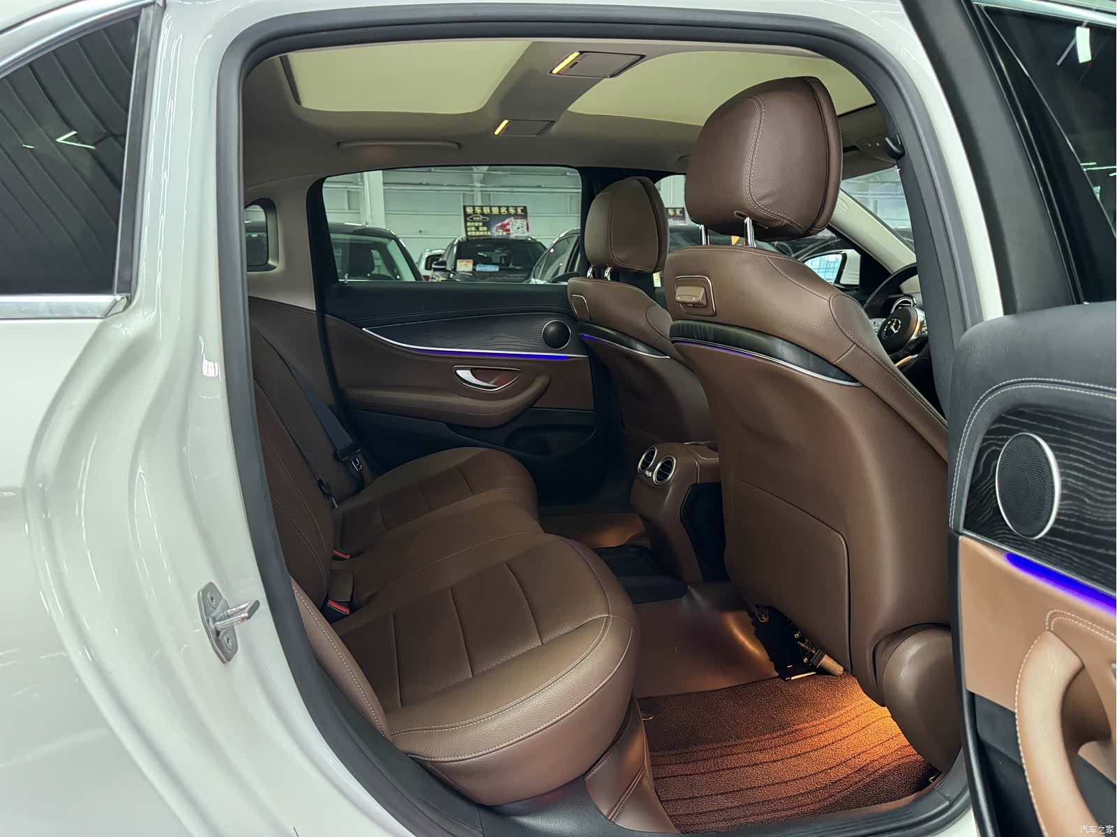Mercedes-Benz E-Class, 2019 15