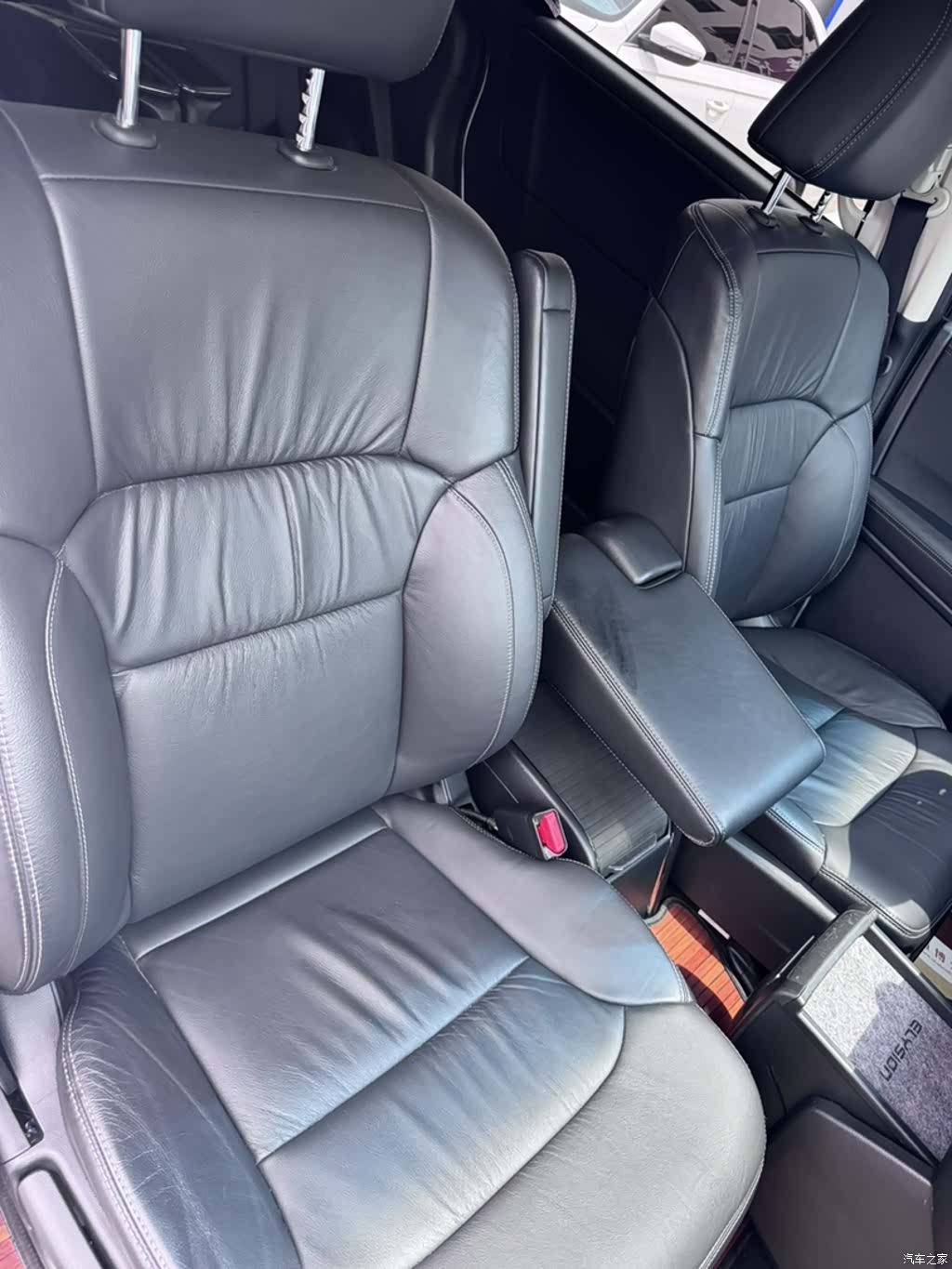 Honda Elysion, 2018 все фото