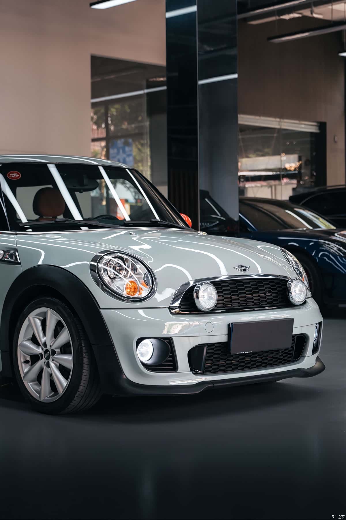 Mini ONE, 2011 7