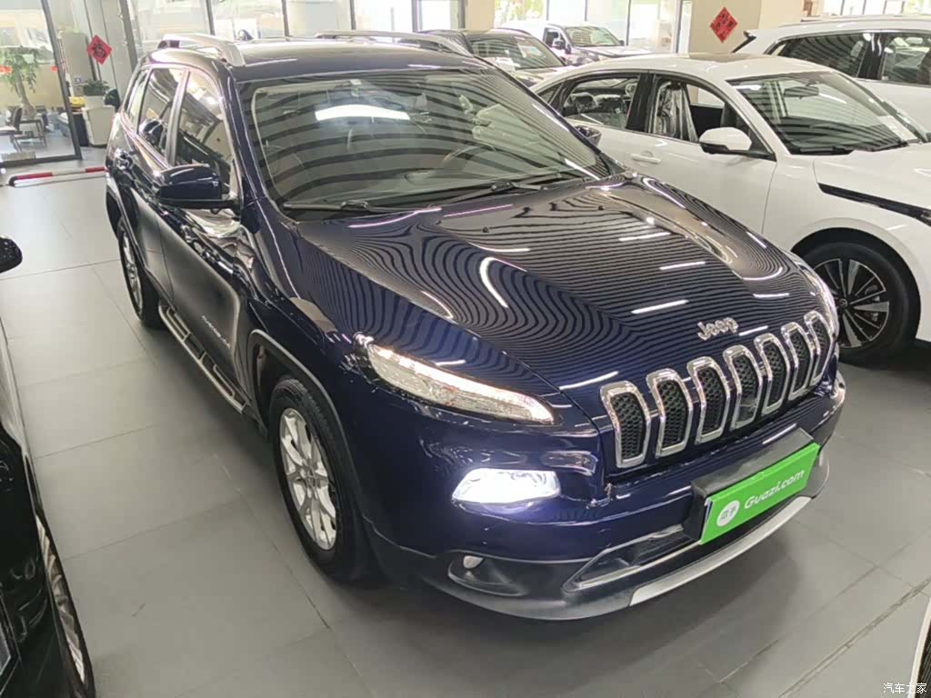 Jeep Cherokee, 2018 4