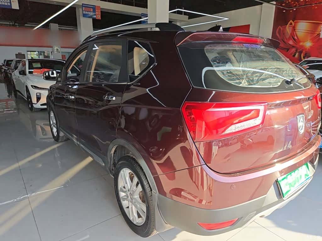 Wuling 560, 2016 все фото