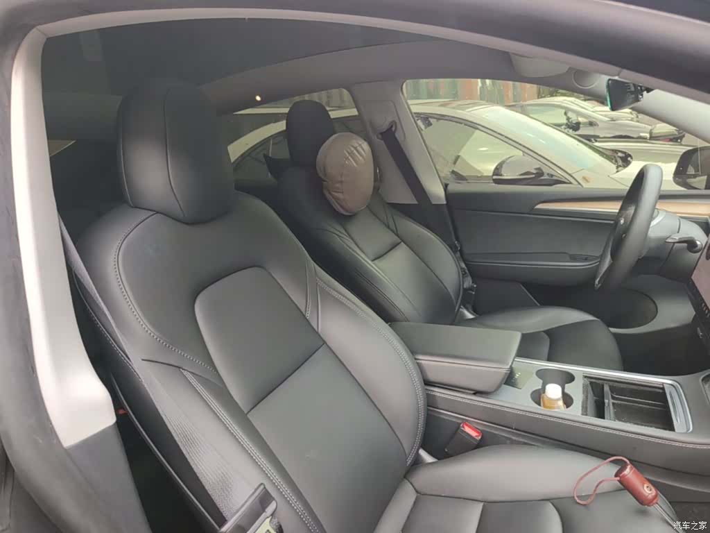 Tesla Model Y, 2021 20