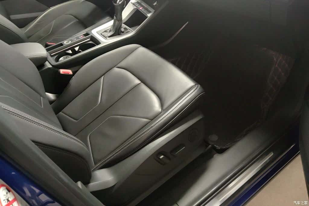 Audi Q3, 2020 8