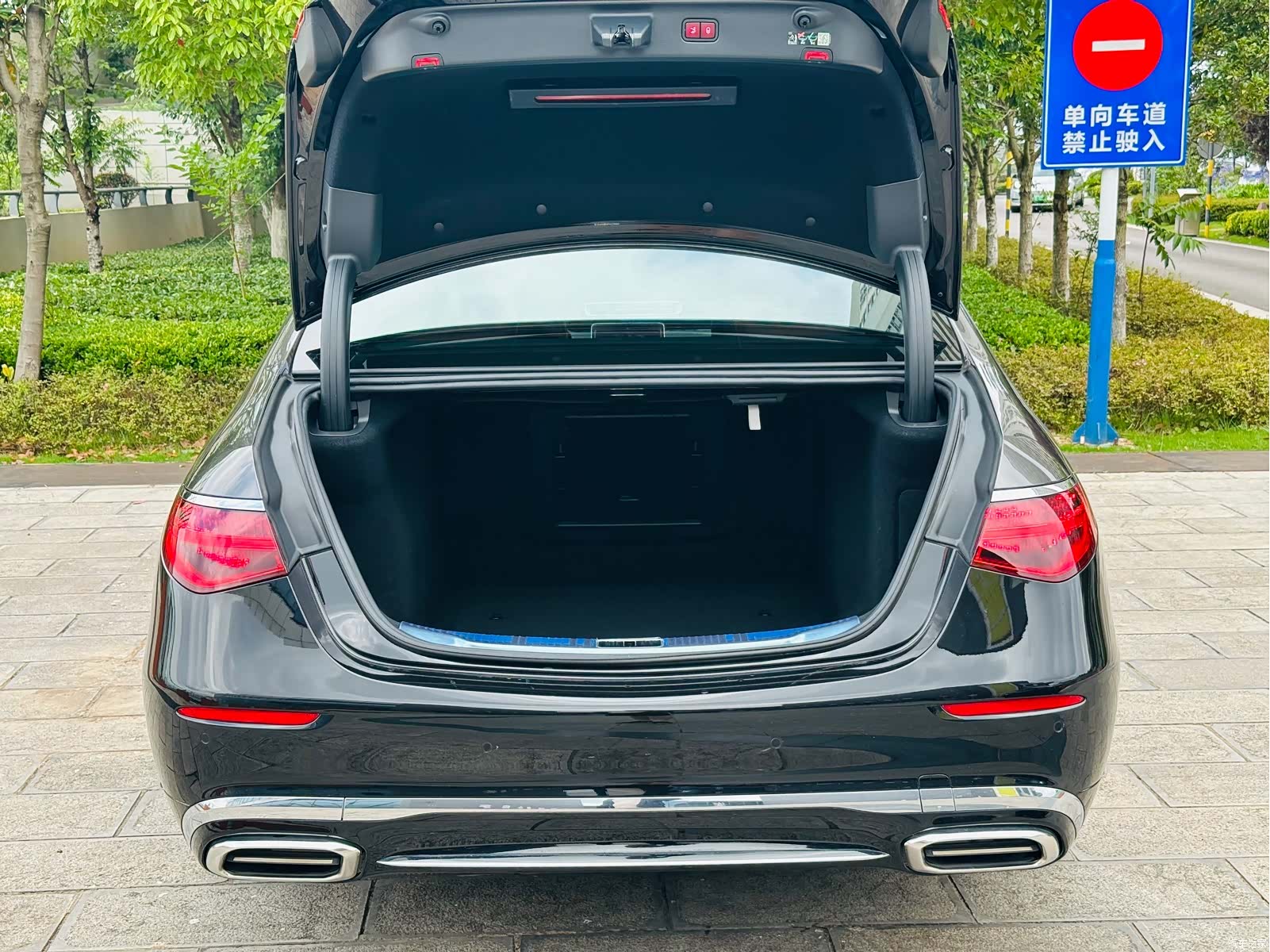 Maybach S-Class, 2023 18