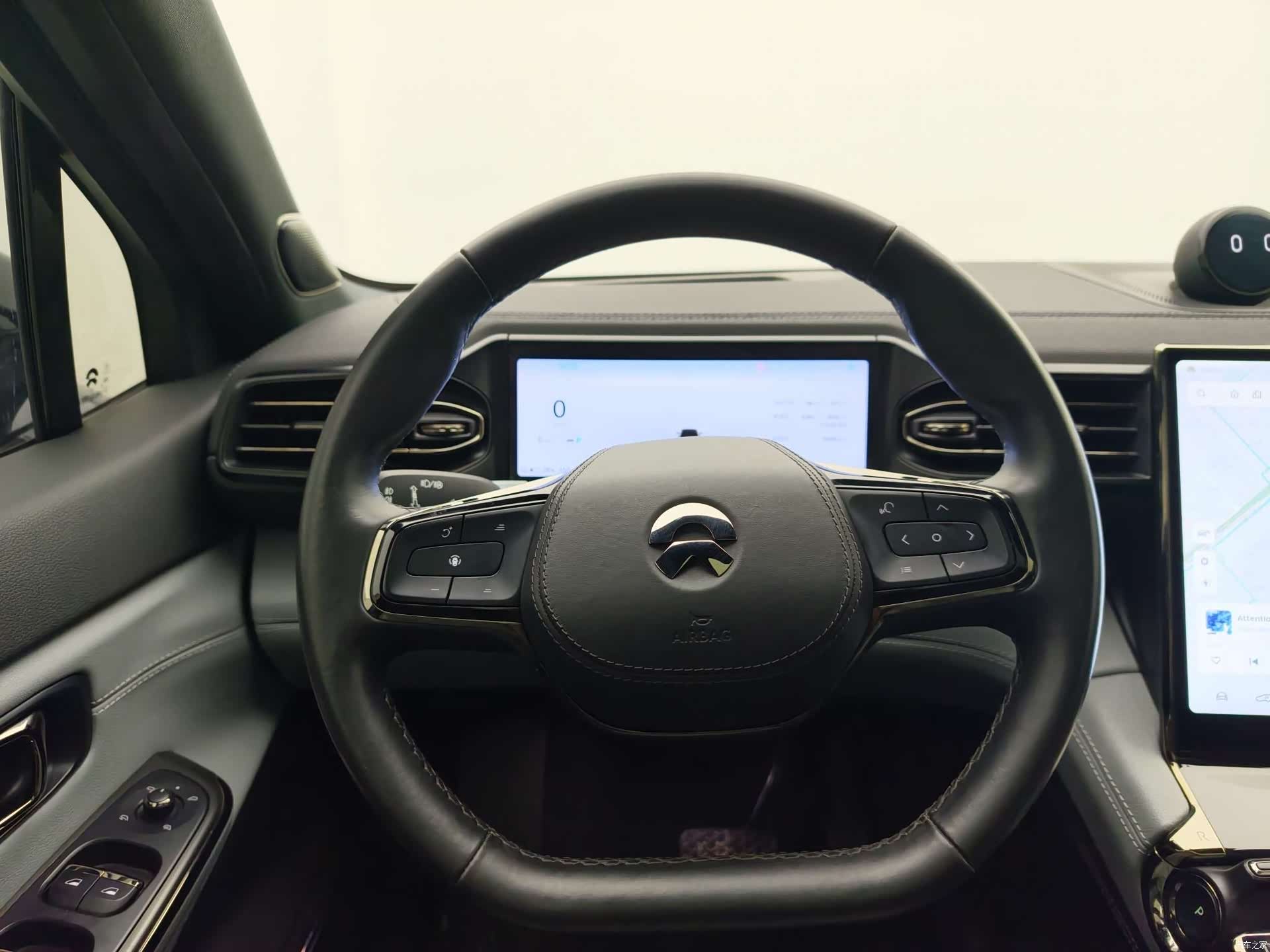 NIO ES8, 2023 11