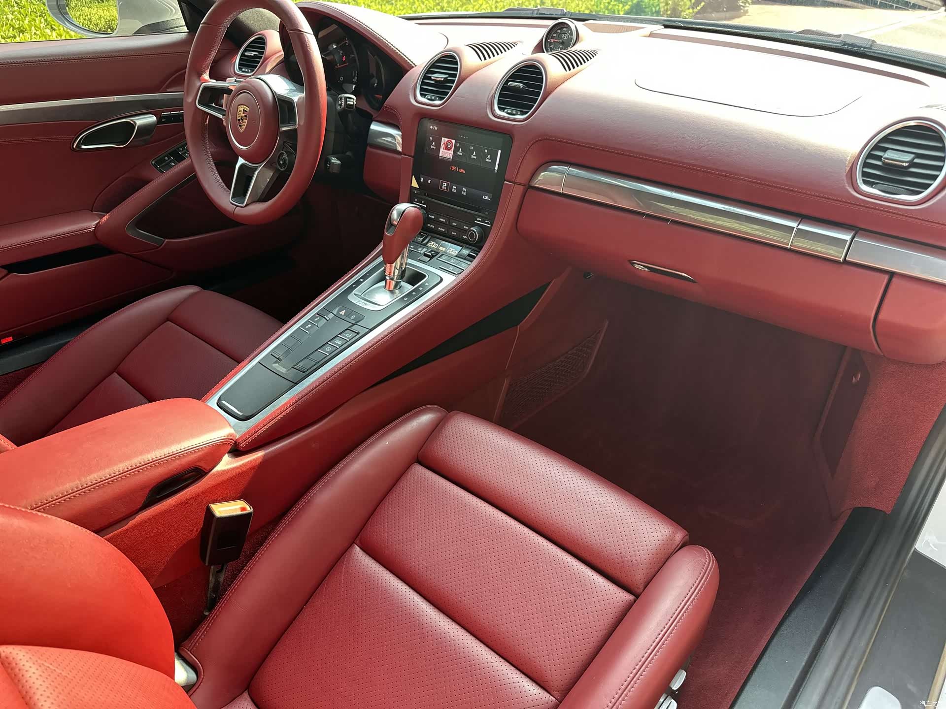 Porsche Cayman, 2019 6