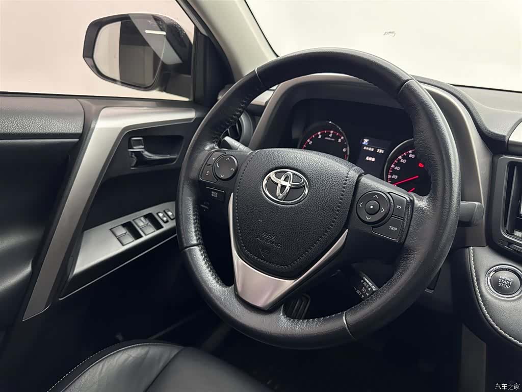 Toyota RAV4, 2019 10