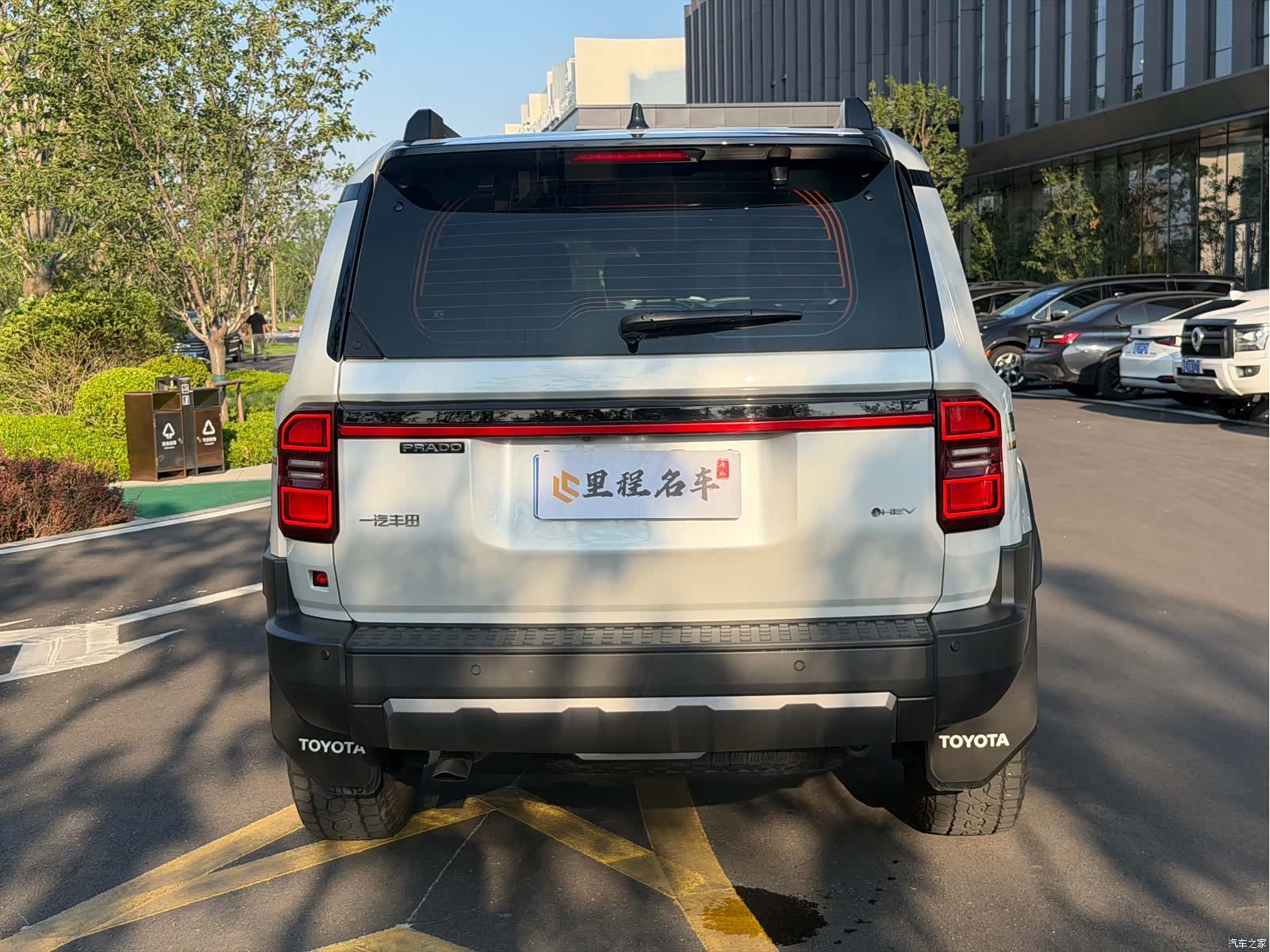 Toyota Prado, 2026 6