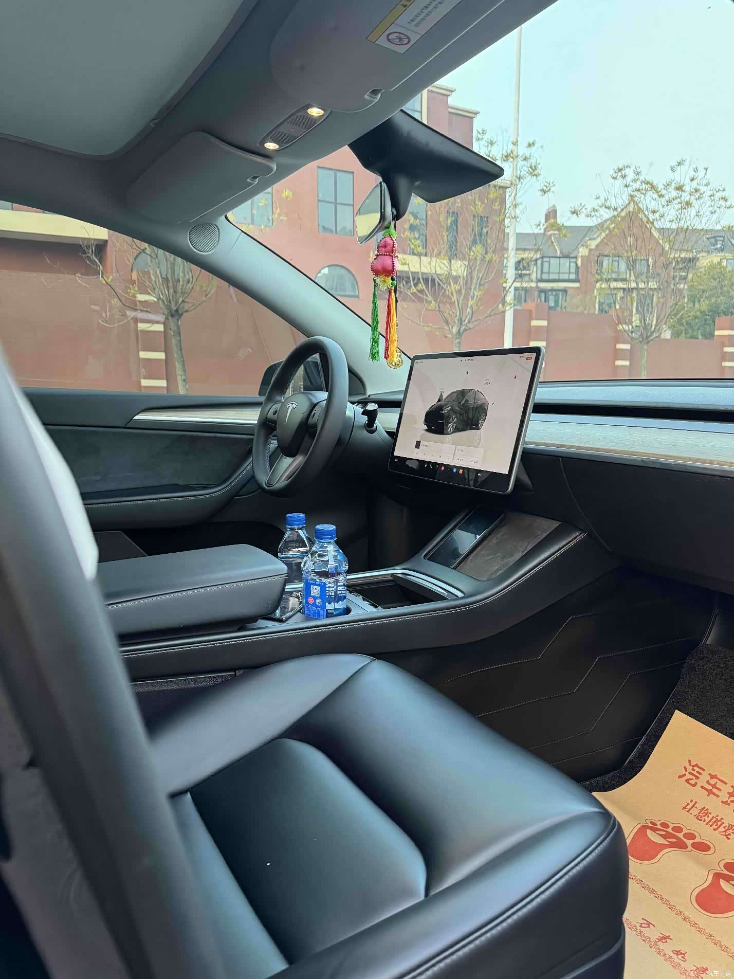 Tesla Model Y, 2023 8