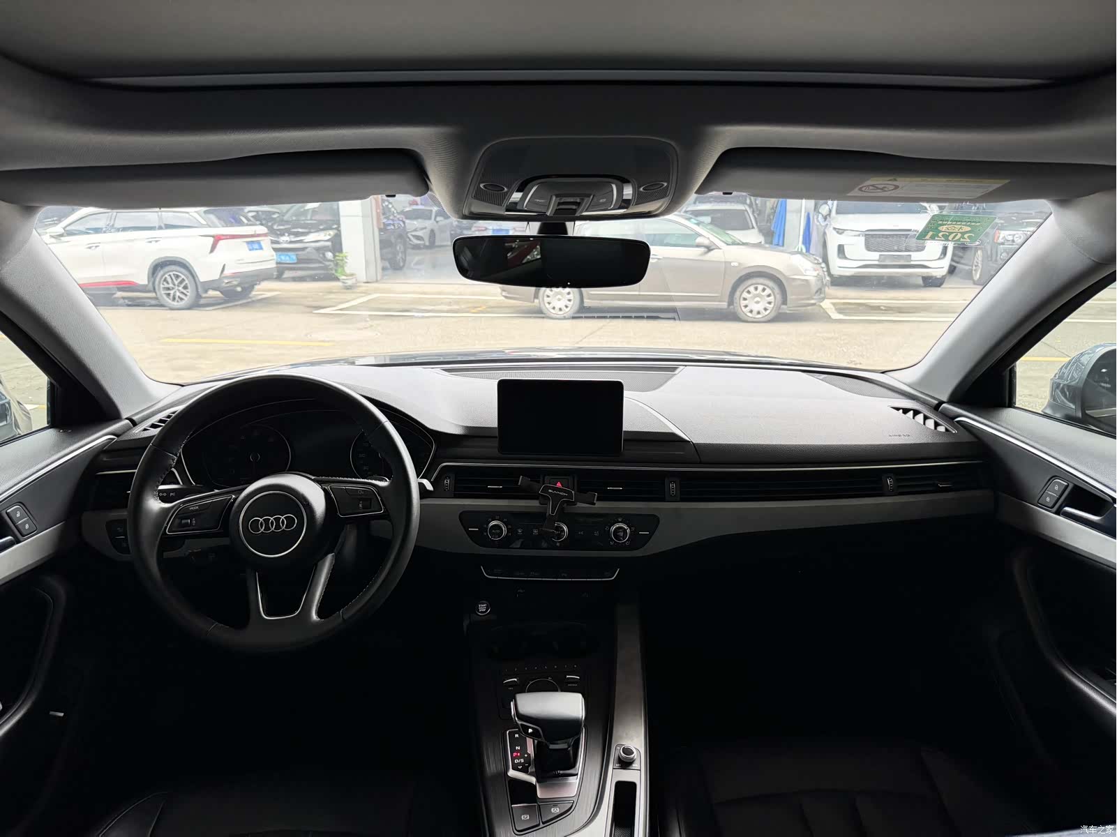 Audi A4L, 2019 12