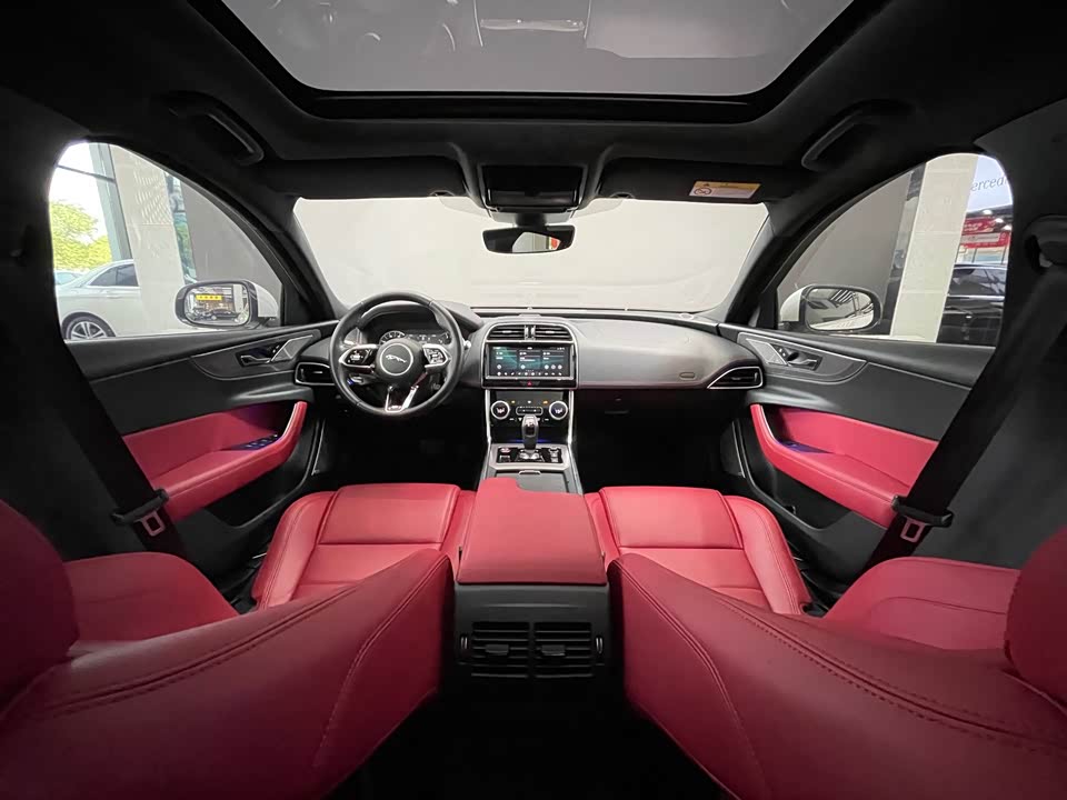 Jaguar XEL Jaguar XEL