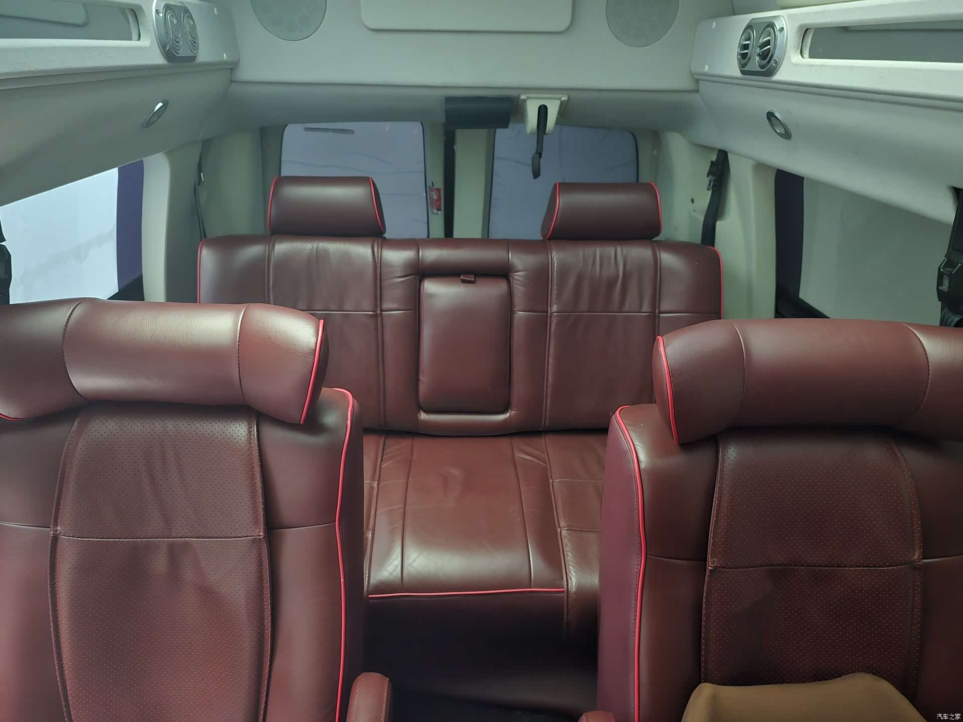 GMC SAVANA, 2013 все фото