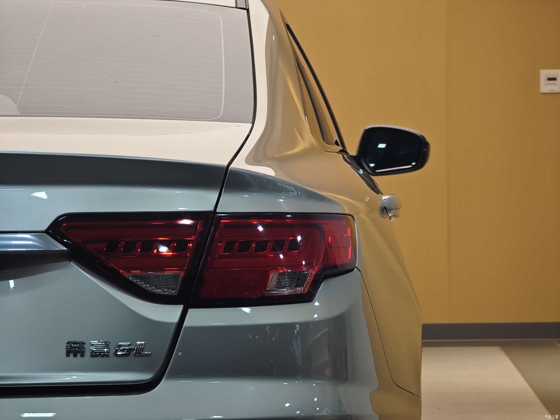 Geely Emgrand, 2018 25