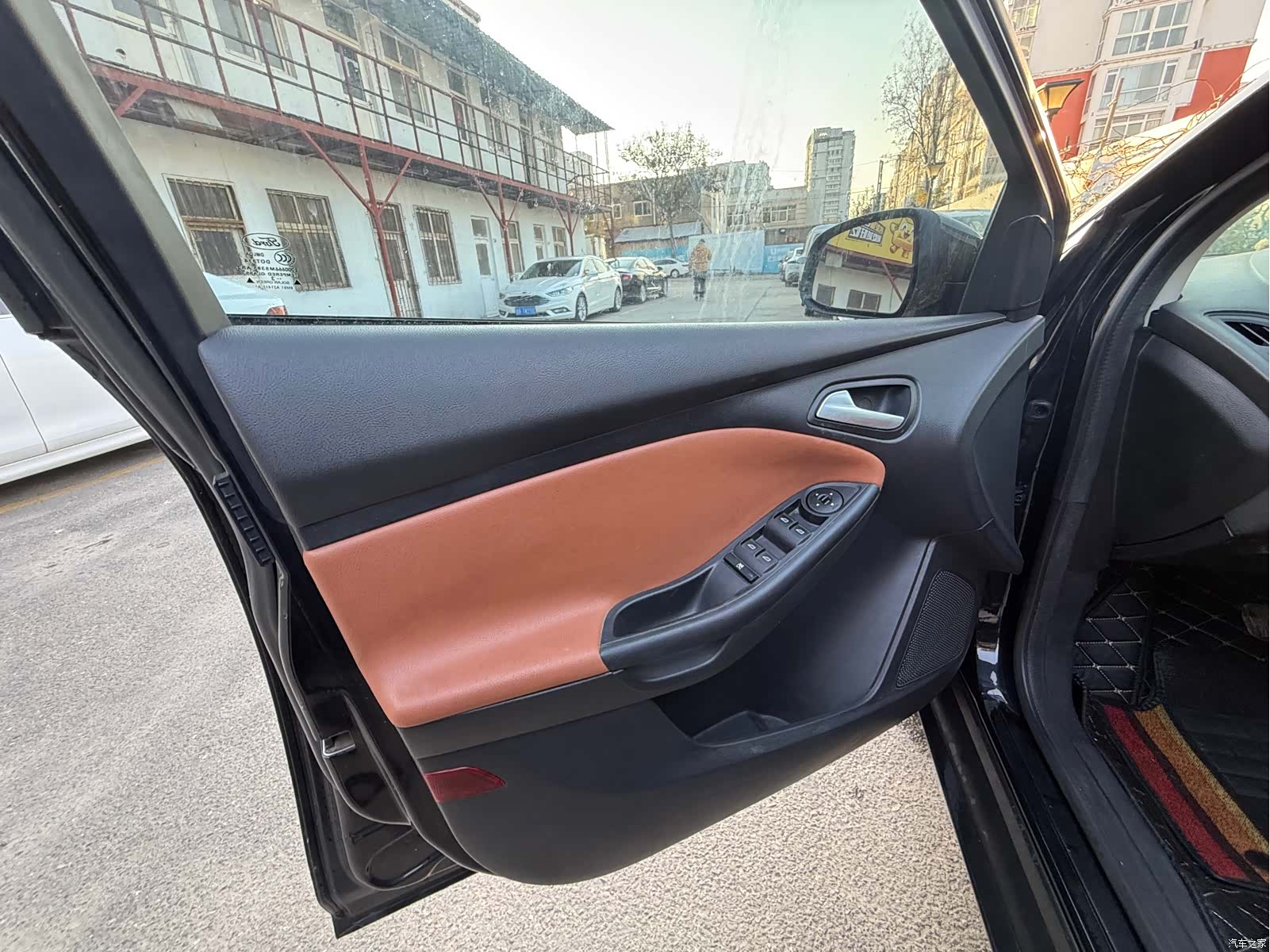 Ford Focus, 2013 7