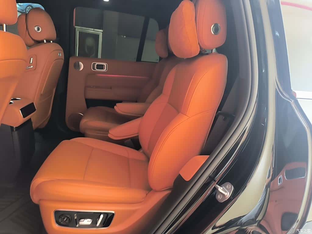 Li Auto L8, 2025 17