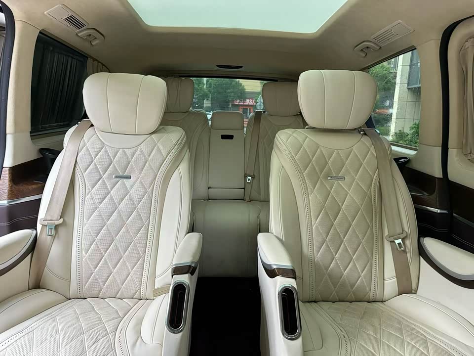 Mercedes-Benz V-class