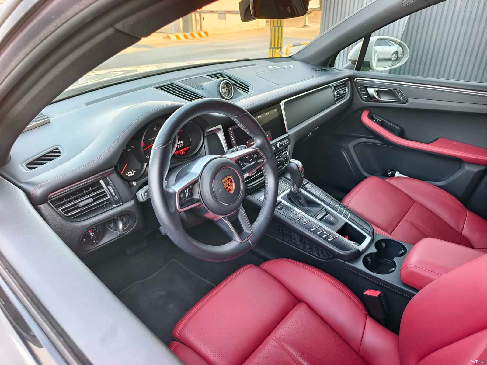 Porsche Macan, 2021 4