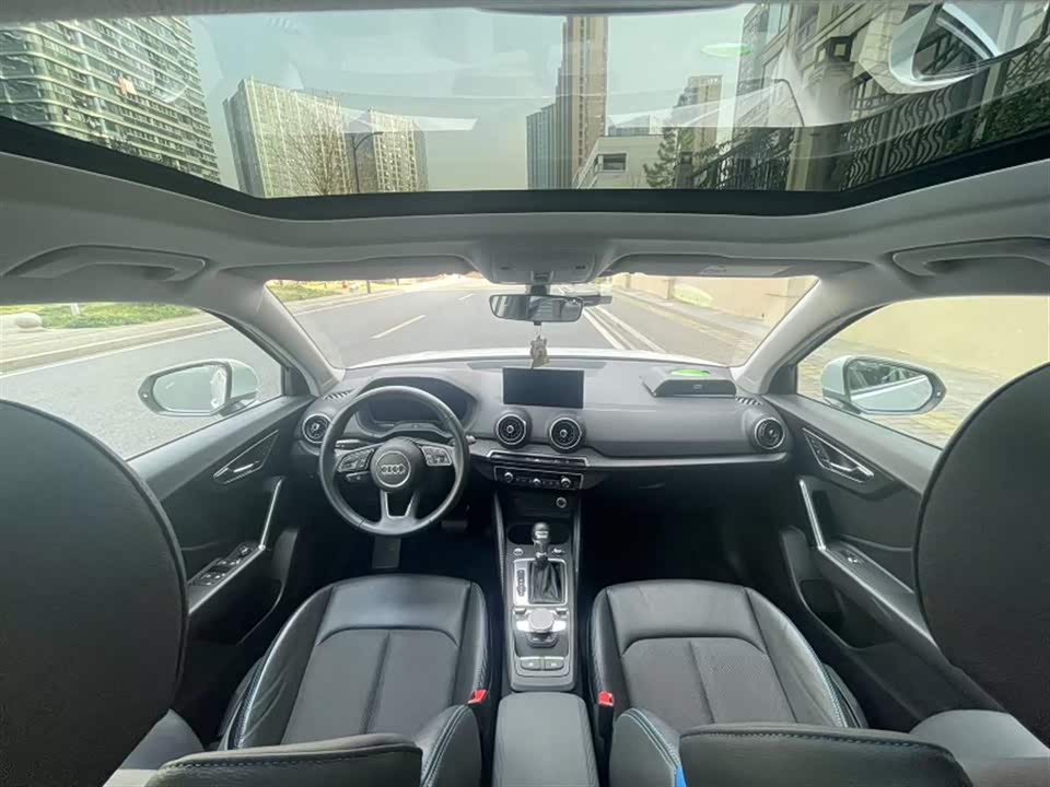 Audi Q2L Audi Q2L