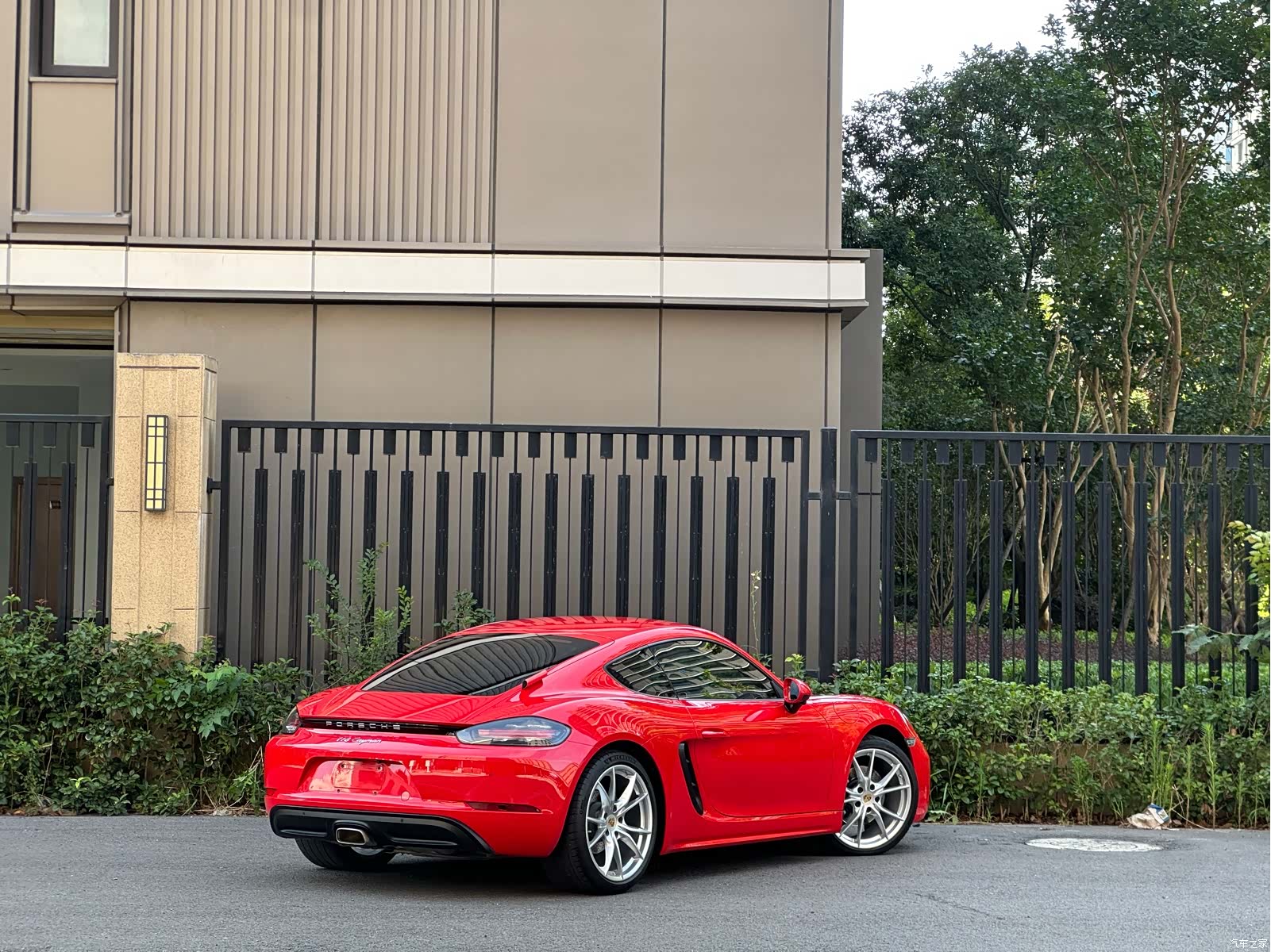 Porsche Cayman, 2021 4