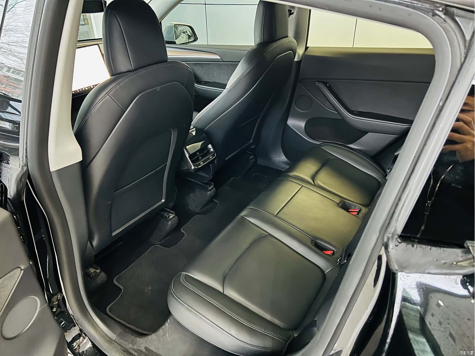Tesla Model Y, 2021 9