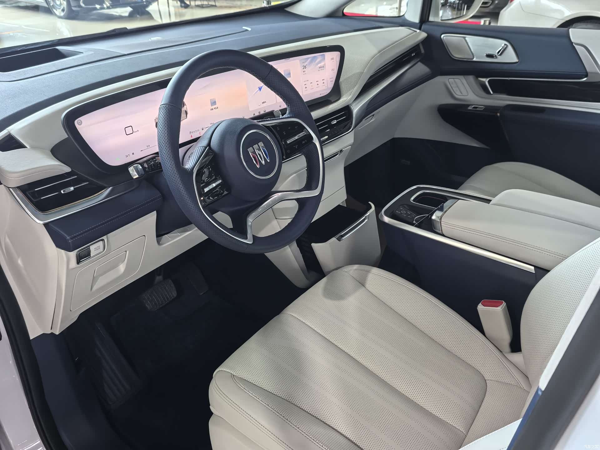 Buick Century, 2024 все фото