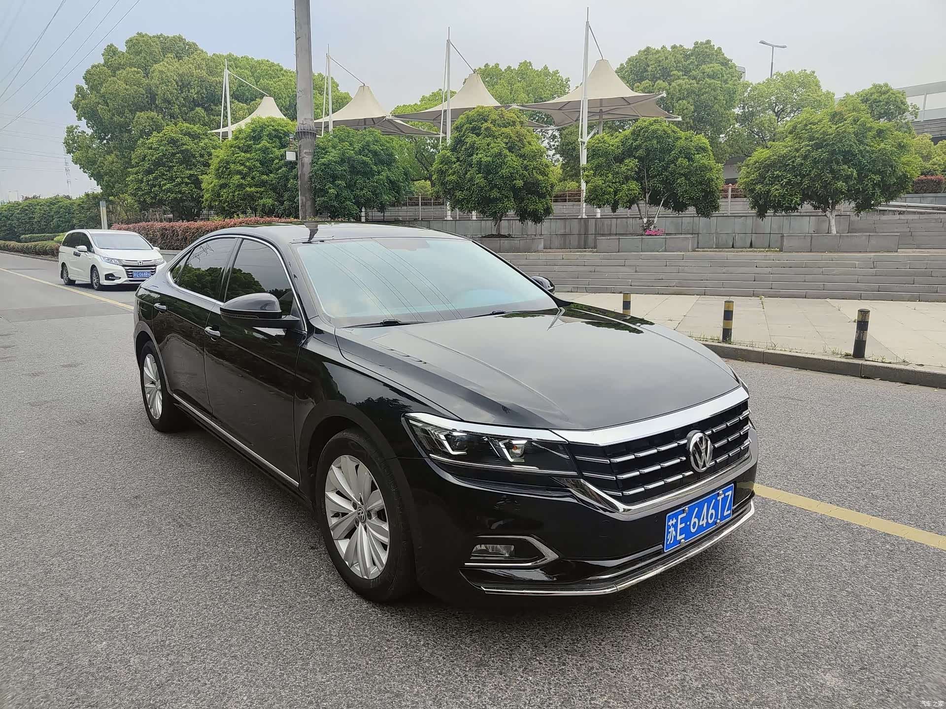 Volkswagen Passat, 2020 3