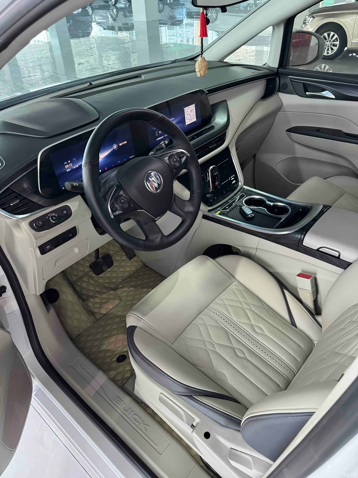 Buick GL8, 2023 4