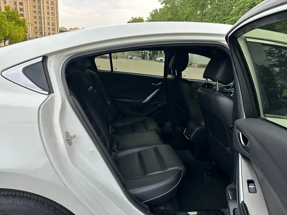 Mazda Atez