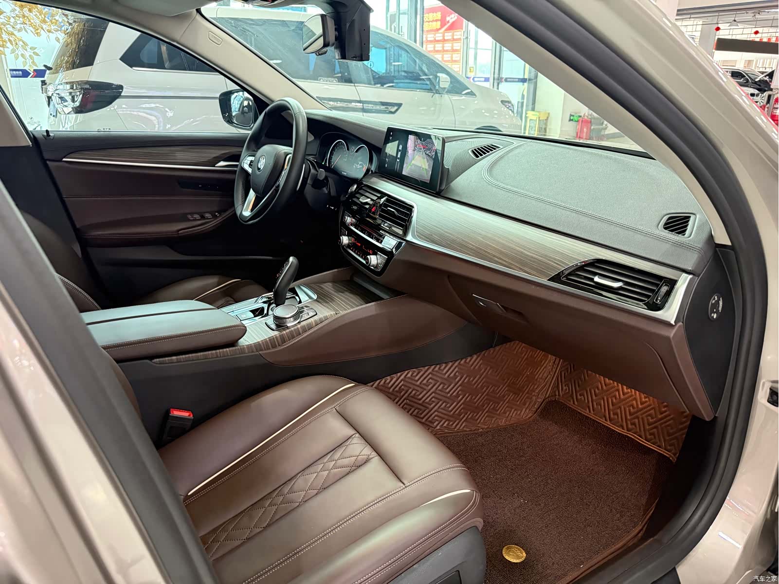 BMW 5 Series, 2018 10