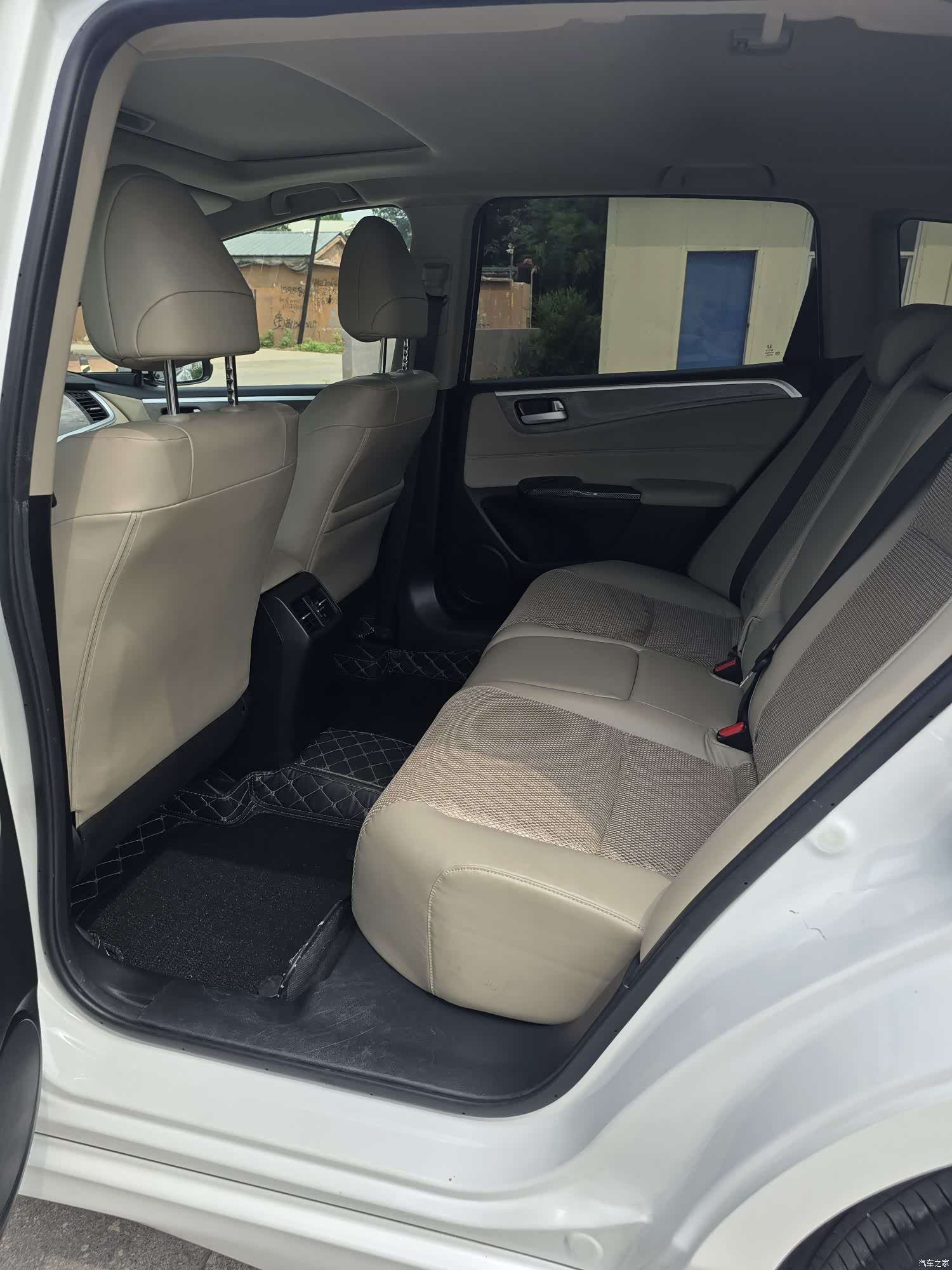 Honda Jade, 2017 12