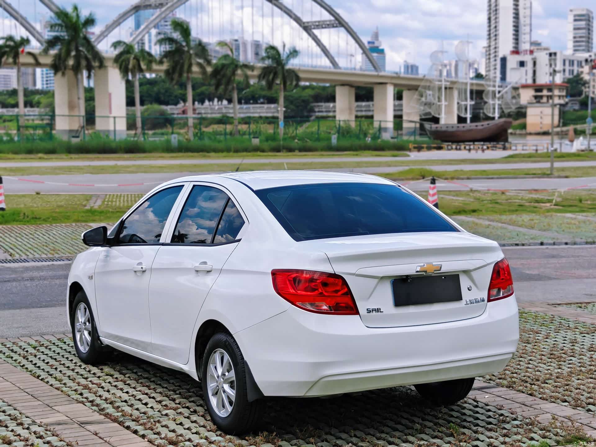 Chevrolet 3, 2015 6