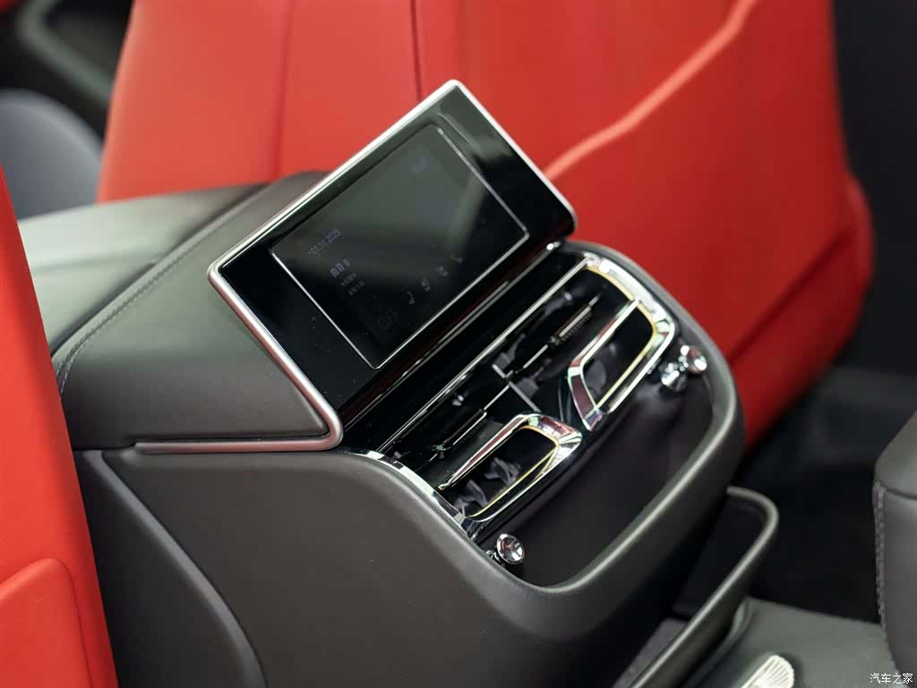 Bentley Flying Spur, 2021 13