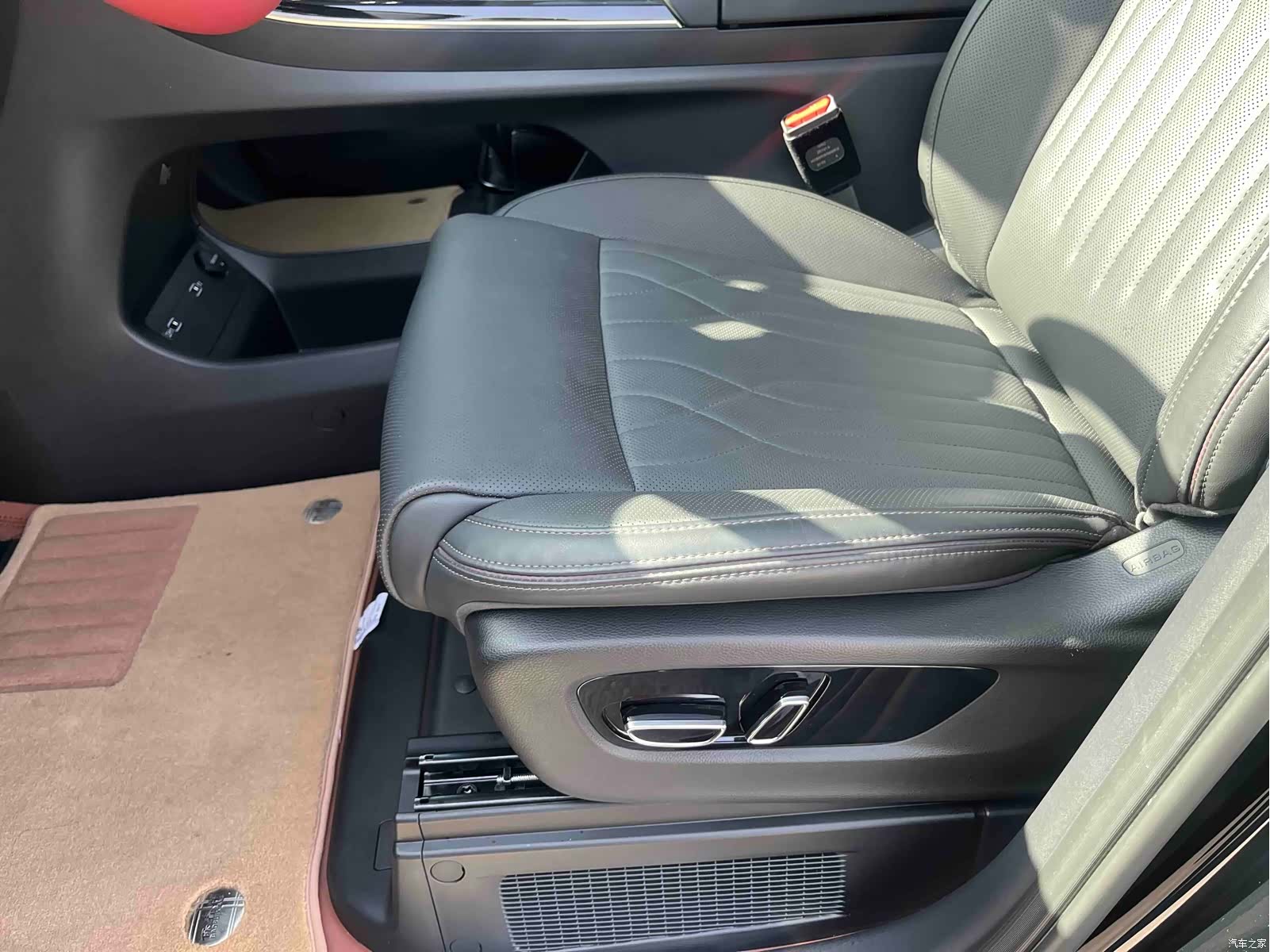 Trumpchi M8, 2026 9
