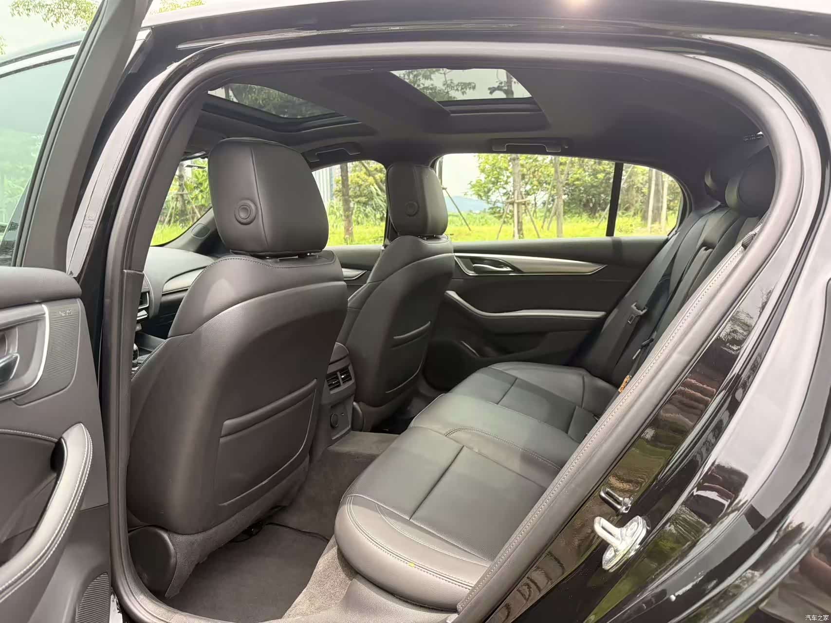 Cadillac CT5, 2026 9