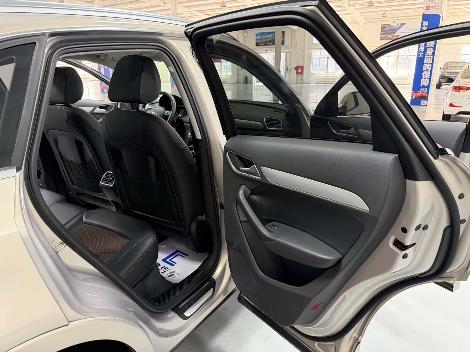 Audi Q3, 2018 14
