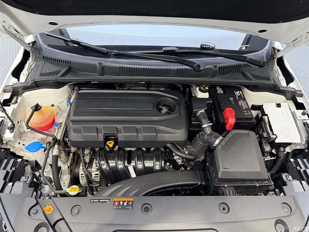 Geely Emgrand, 2022 6